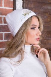 Жіноча біла шапка AGER, з квітковою вишивкою, 167R7782